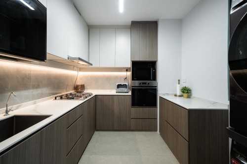 Modern Kitchen at Woodlands | 690 woodlands