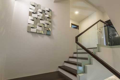 Modern at Jalan Lengkok Sembawang
