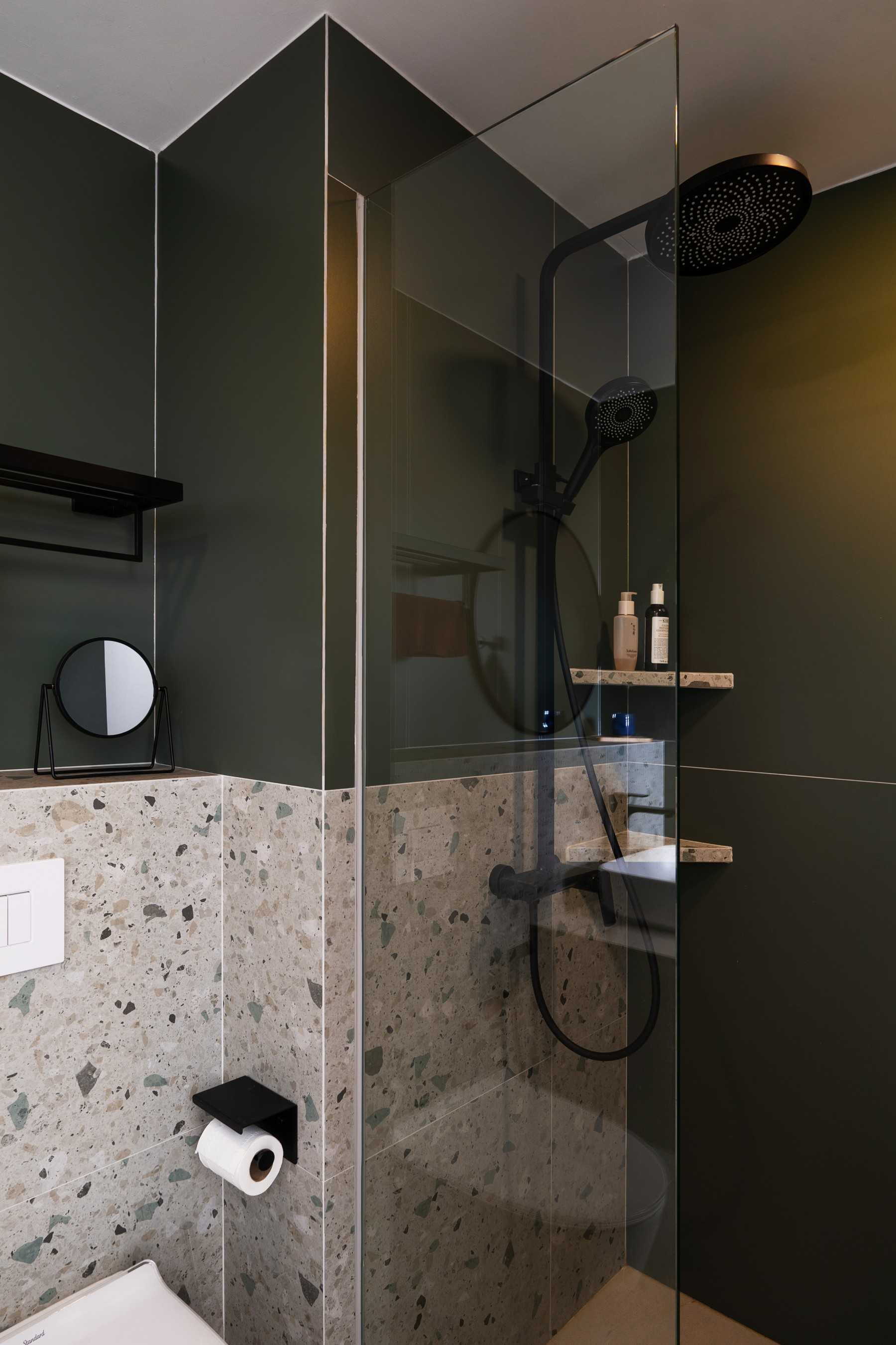 Modern Bathroom with Rainshower and Showers