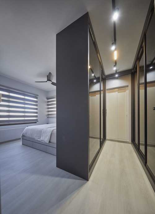Contemporary Bedroom at 73A Redhill