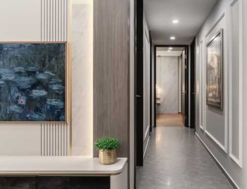 Modern Hallway at 4 Woodleigh Lane, Park Colonial