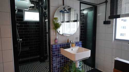 Vintage Bathroom at Blk 1 Tanjong Pagar Plaza