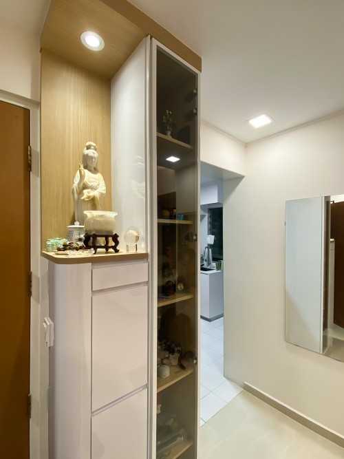 Scandinavian Foyer at Kallang Heights