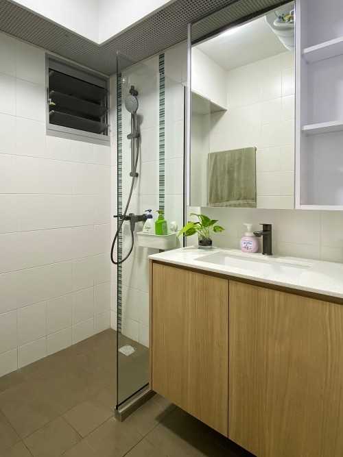 Scandinavian Bathroom at Kallang Heights