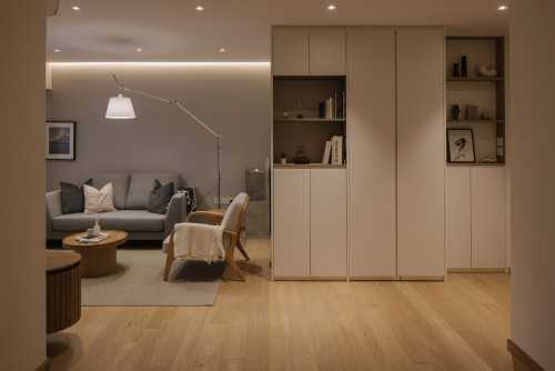Modern Hallway at 113A Alkaff Crescent