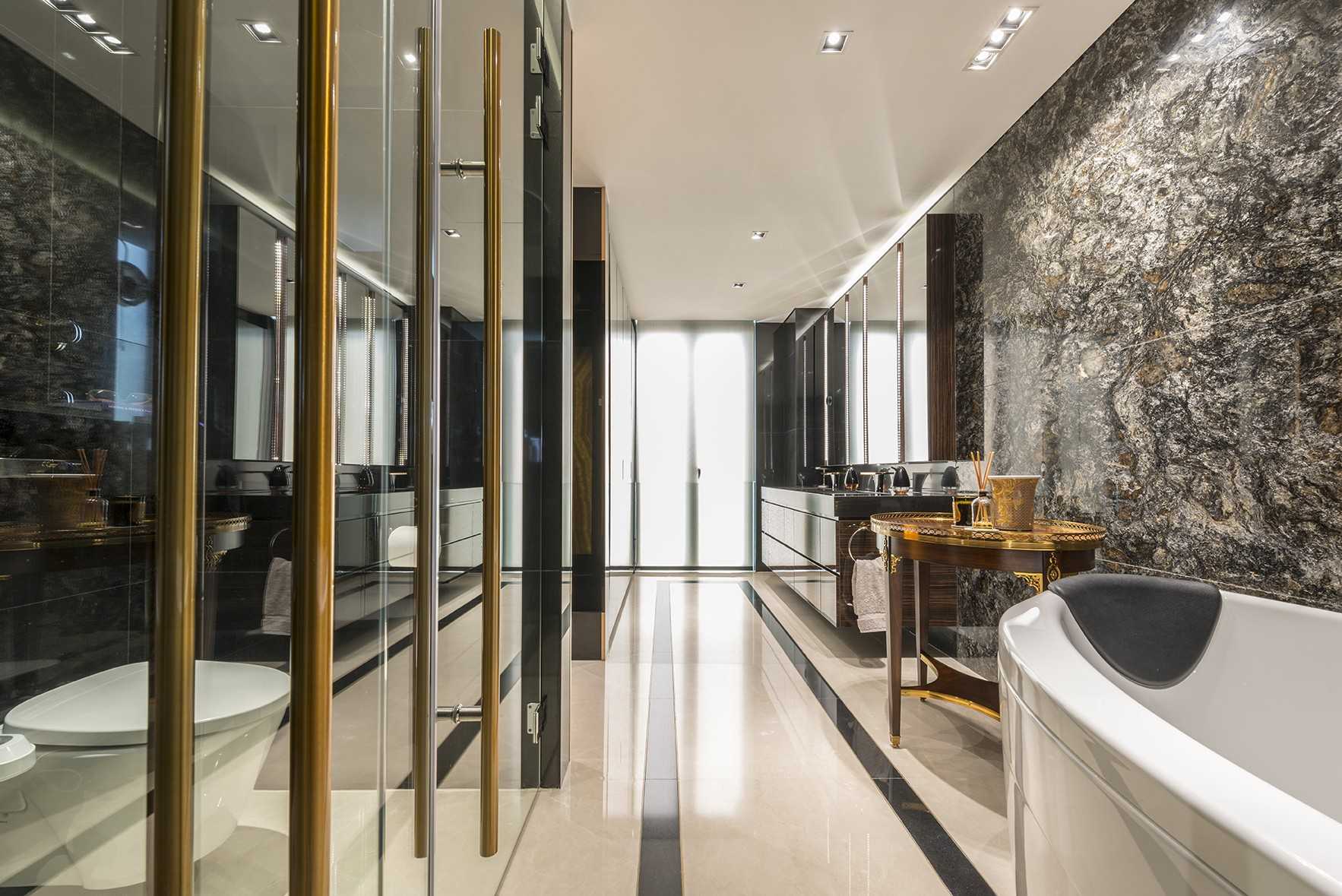Contemporary Bathroom with Granite Floor and Marble Floor