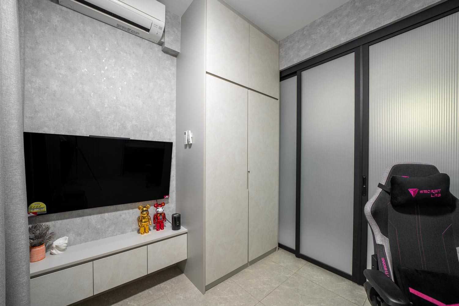Modern Home Office with Wallpaper and Desk