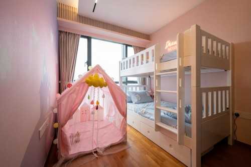 Contemporary Bedroom at Queenstown | Stirling Residence