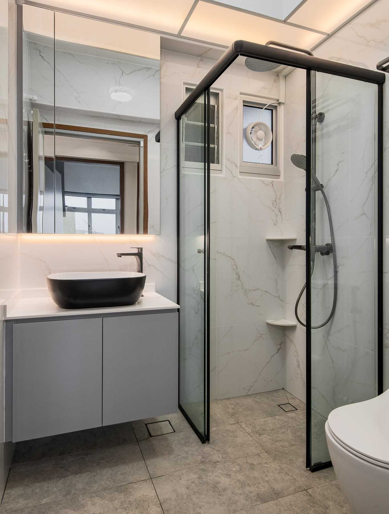 Scandinavian Bathroom with Countertop and Homogeneous Tiles