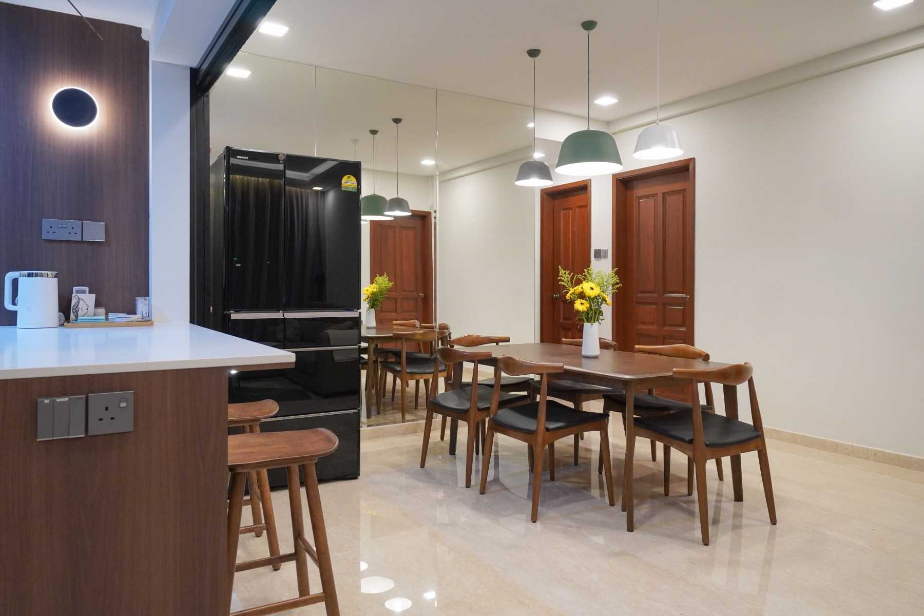 Scandinavian Dining Room with Mirror and Downlights