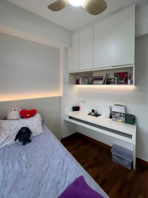 Scandinavian Bedroom at Bayville