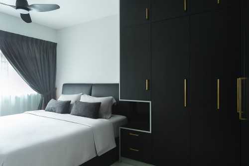 Contemporary Bedroom at Bukit Batok Ave 6
