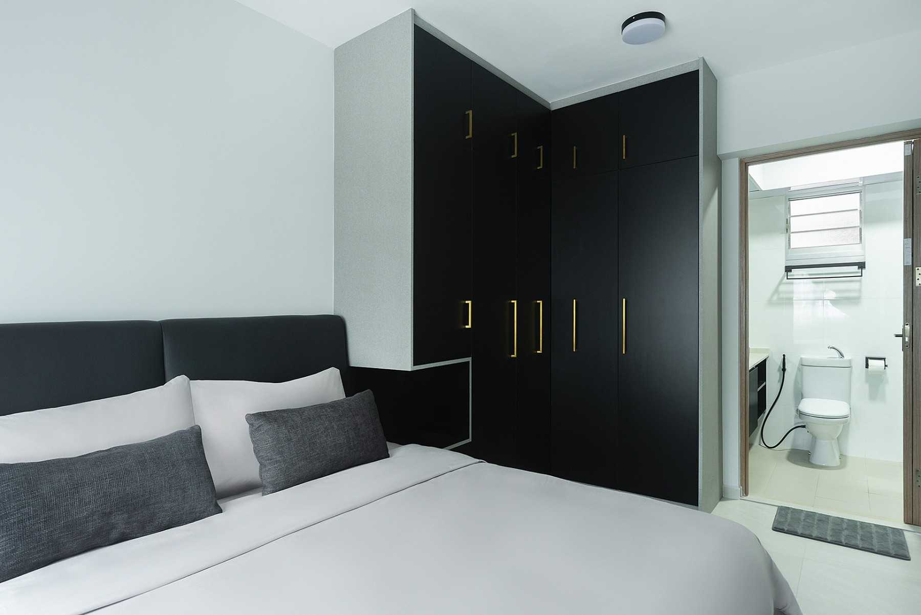 Contemporary Bedroom with Homogeneous Tiles and Ceiling Light