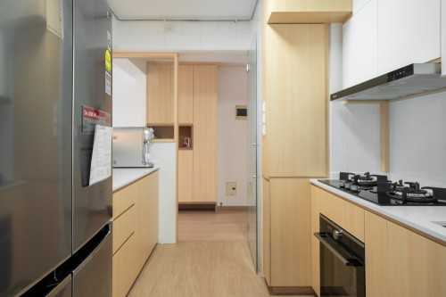 Minimalist Kitchen at 613 punggol drive