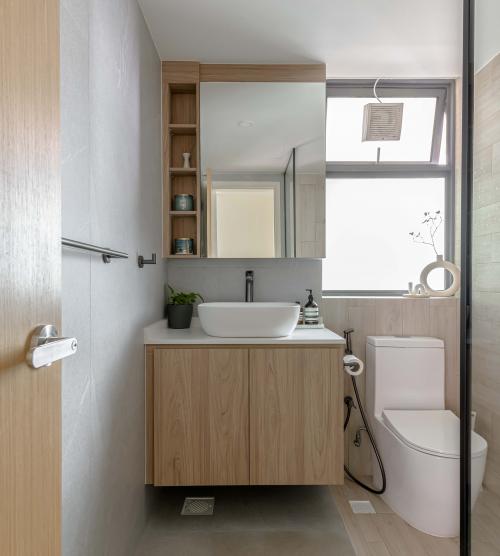 Contemporary Bathroom at The Topiary