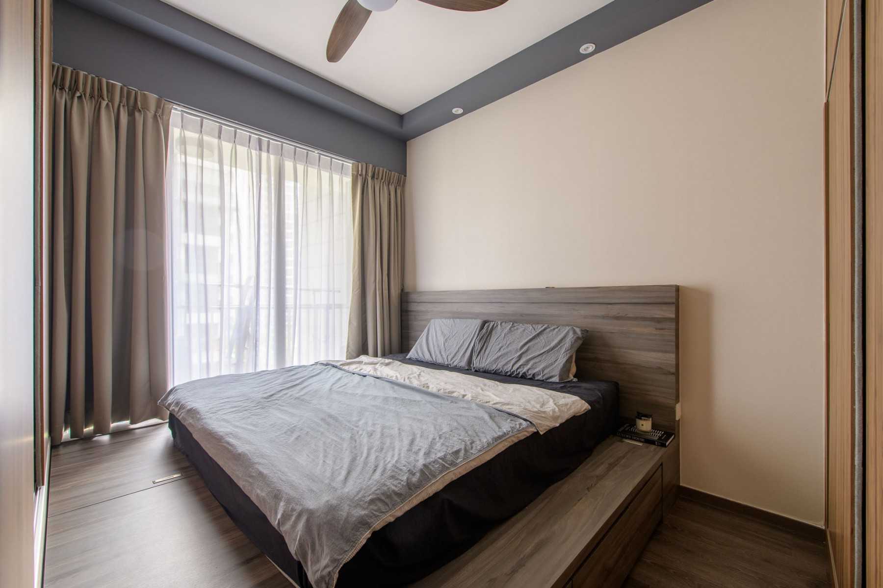 Modern Bedroom with Platform Bed and Wardrobe