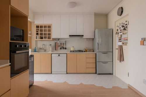 Scandinavian Kitchen at 17B Circuit Rd