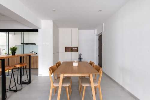 Scandinavian Dining Room at 291B Bukit Batok St 24