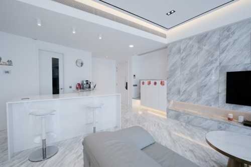 Modern Pantry at 7B Keppel Bay View