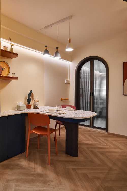 Eclectic Dining Room at 603 Ang Mo Kio Ave 5