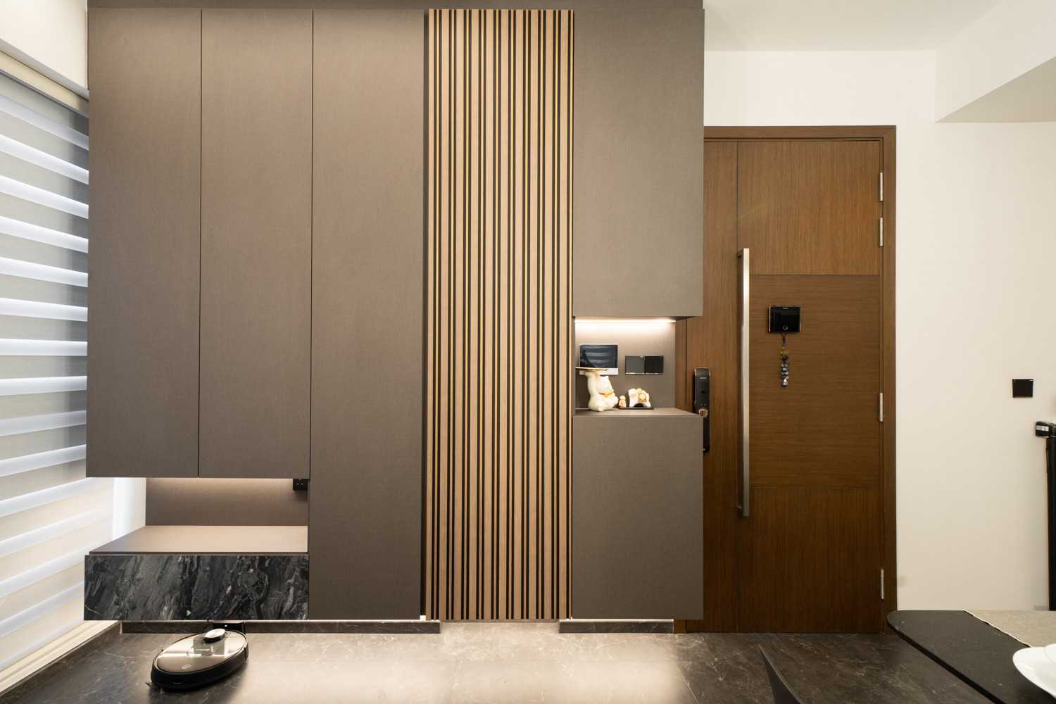 Modern Entryway with Mirror and Shoe Rack