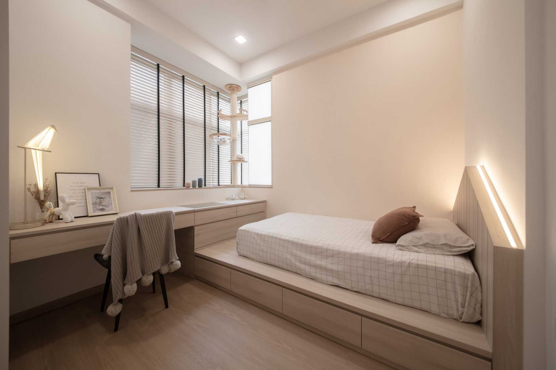 Modern Bedroom with Platform Bed and Storage Cabinets