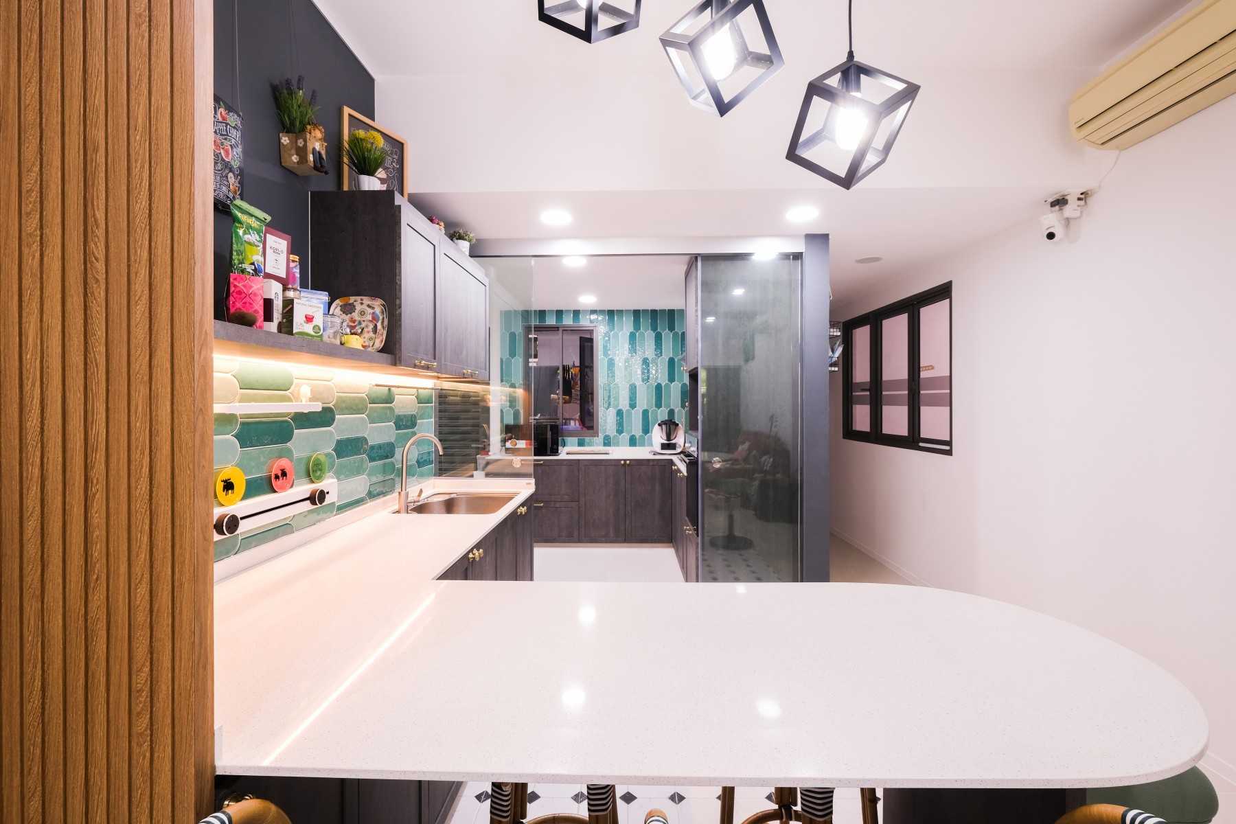 Country Kitchen with Kitchen Backsplash and Kitchen Cabinets