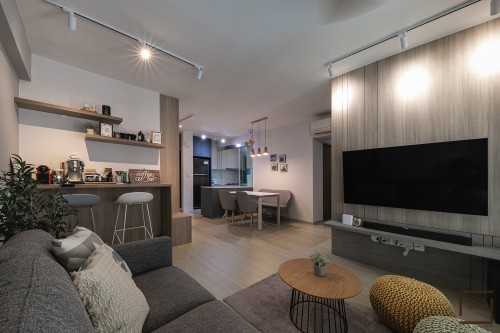 Modern Living Room at Resale HDB @ Bukit Batok