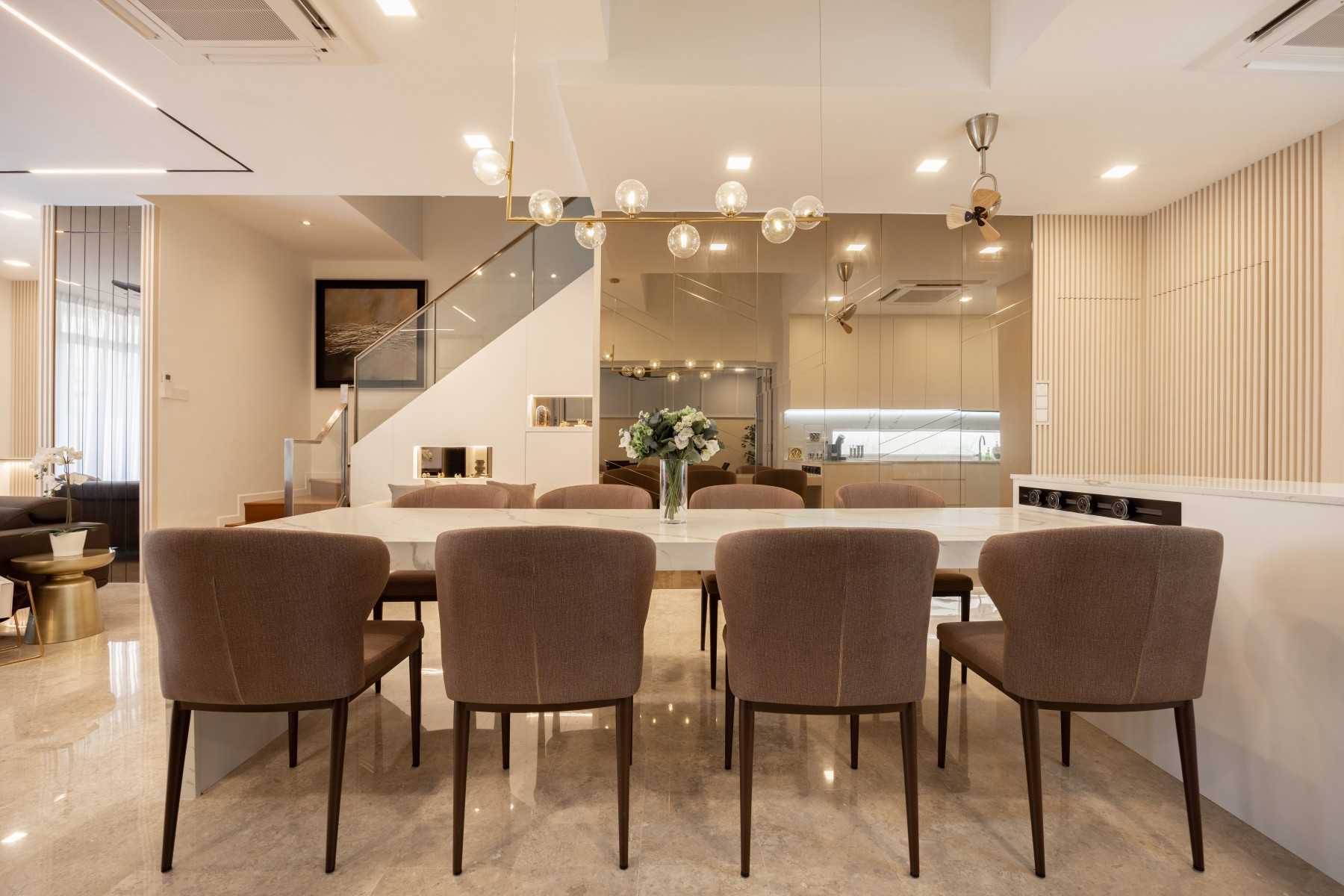 Modern Dining Room with Drop Light and Mirror