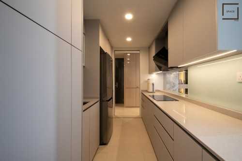 Contemporary Kitchen at Resale Condo @ Thomson Grand