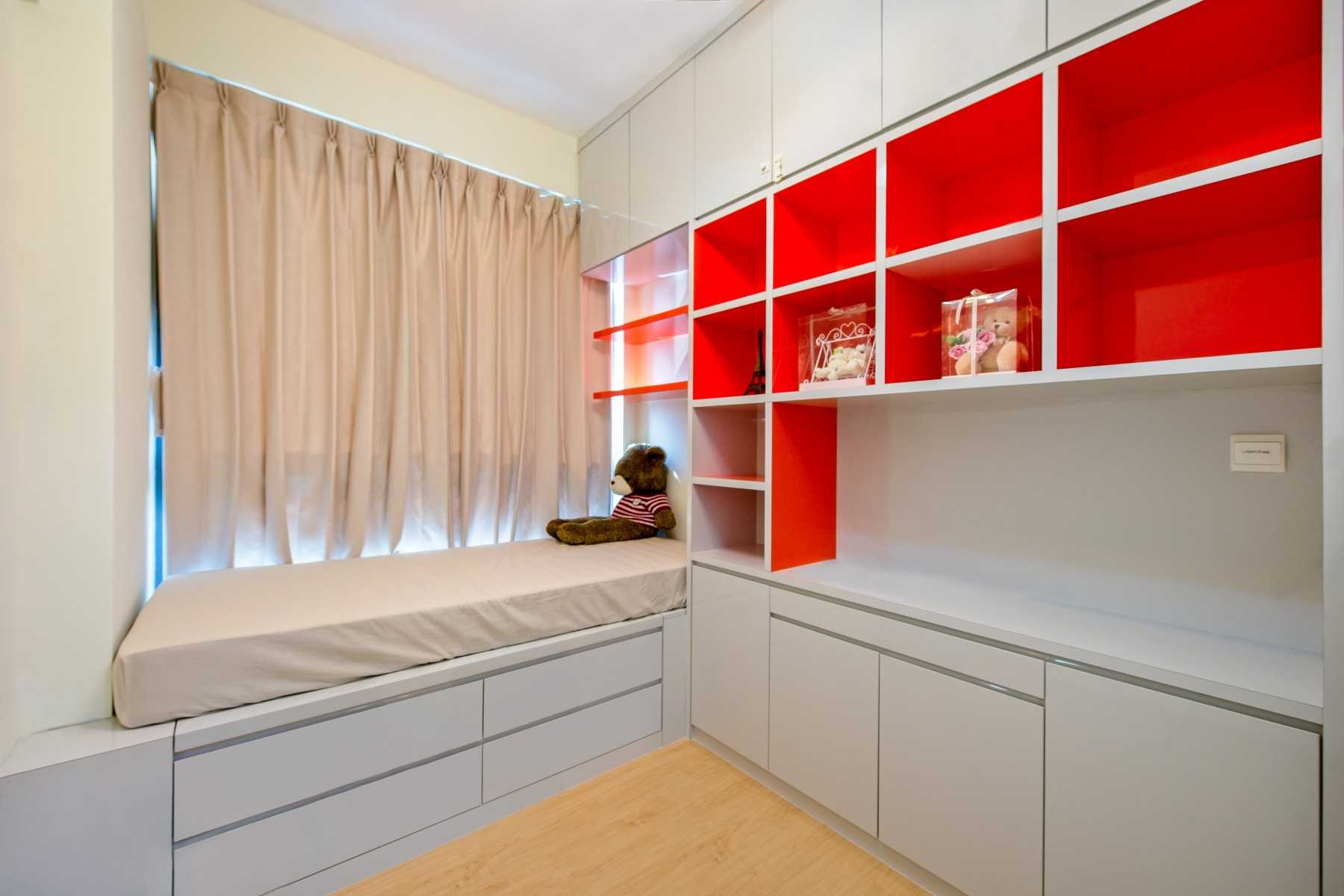 Minimalist Bedroom with Bookshelf and Vinyl Flooring