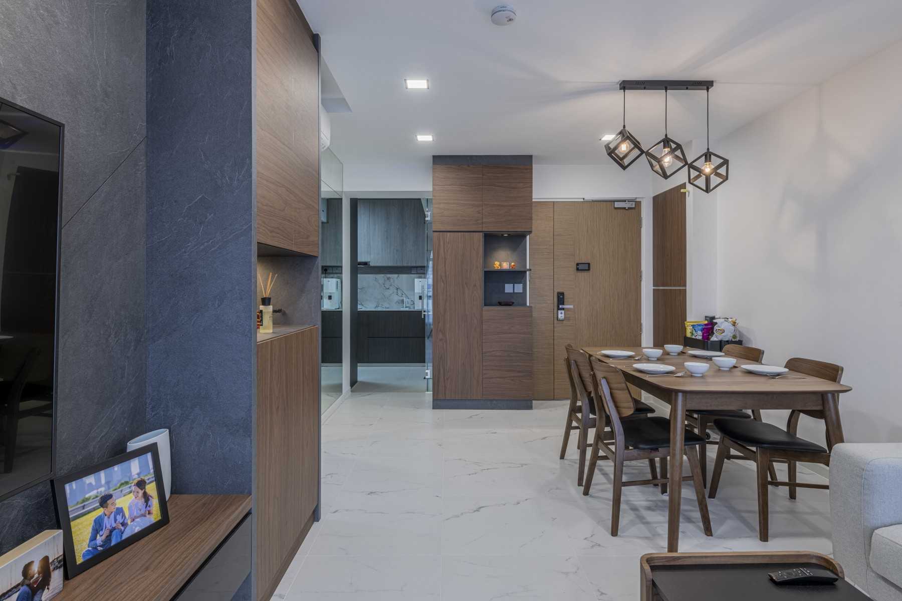 Contemporary Dining Room with Drop Light and Ceiling Light