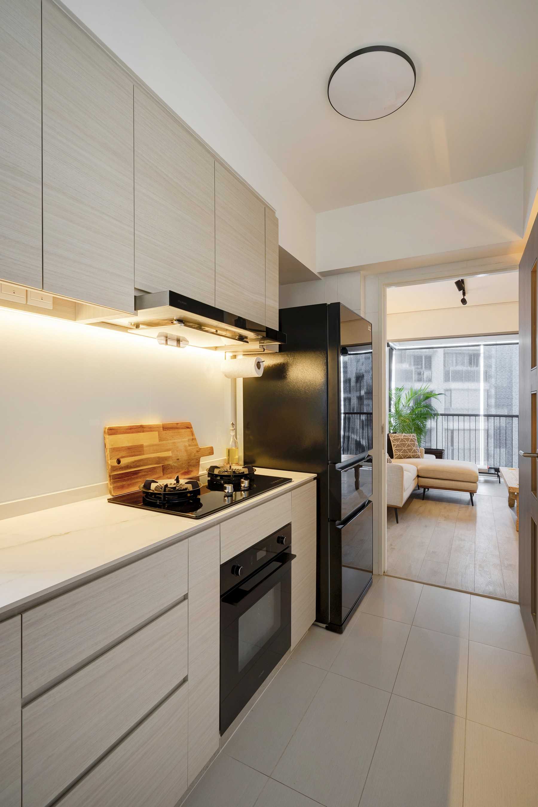 Contemporary Kitchen with Countertop and Kitchen Window
