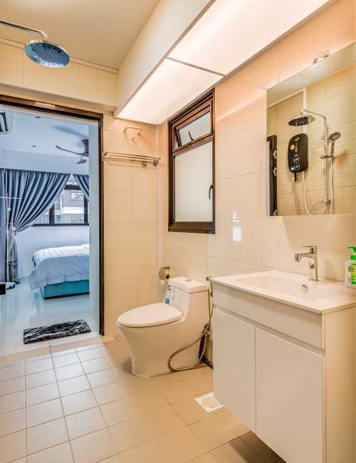 Modern Bathroom at 524B Tampines Central 7