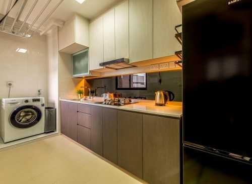 Modern Kitchen at 524B Tampines Central 7