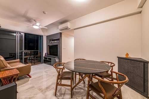 Contemporary Dining Room at Lake Grande, 10 Jurong Lake Link