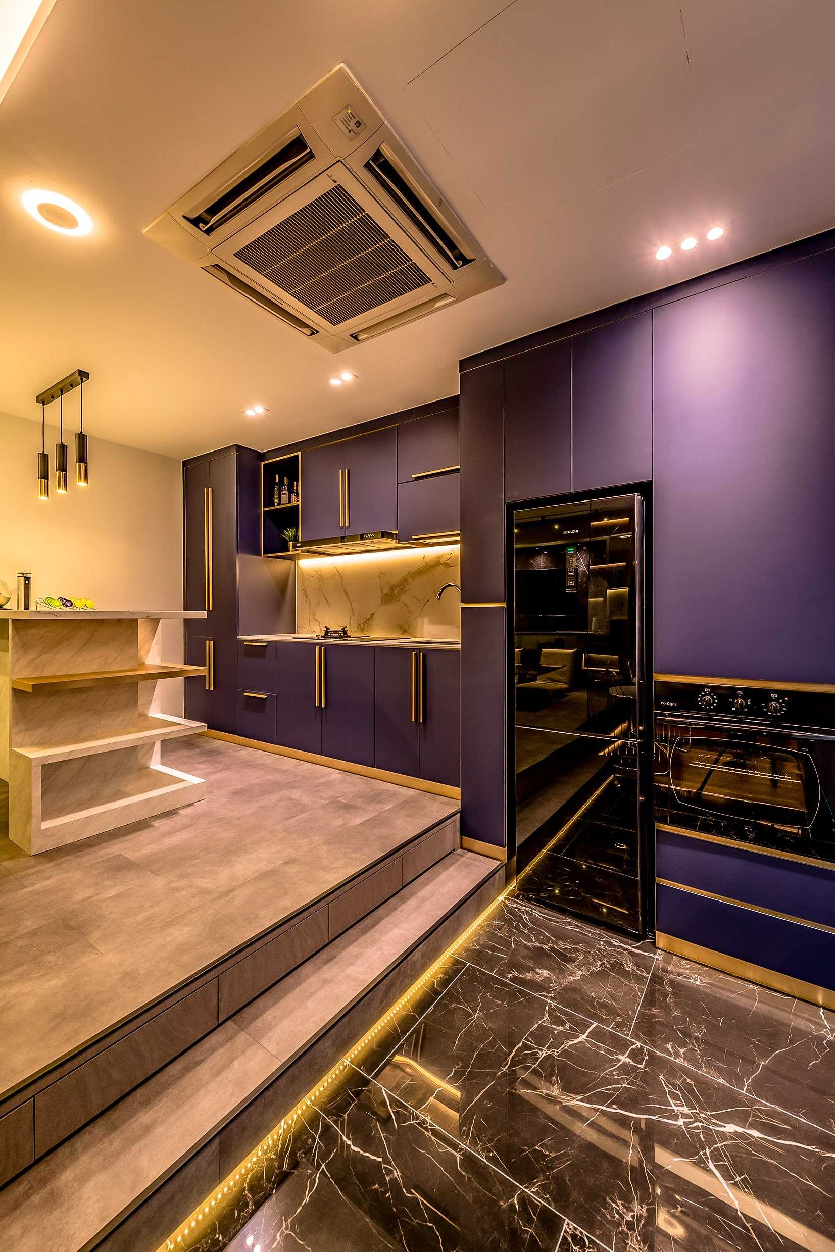 Modern Showroom with Marble Floor and Kitchen Island