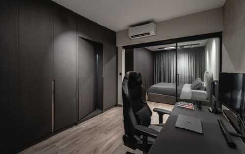 Contemporary Bedroom at 201 Bishan st23
