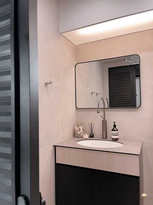 Scandinavian Bathroom at SKYOASIS