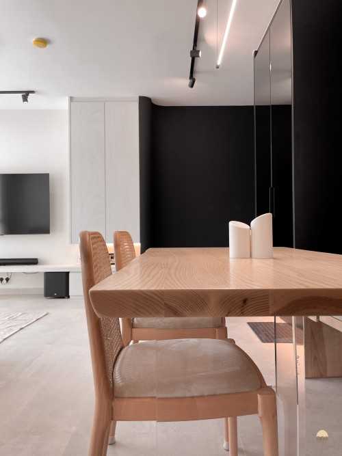 Scandinavian Dining Room at SKYOASIS