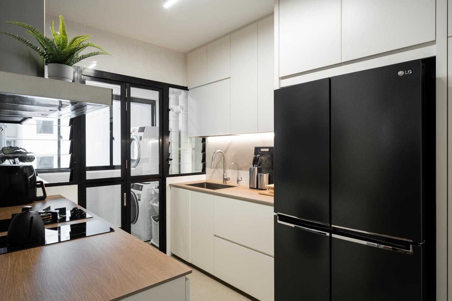 Minimalist Kitchen with Homogeneous Tiles and Kitchen Window