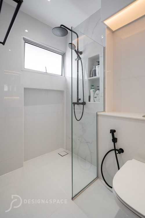 Modern Bathroom at Pasir Ris | 140 Pasir Ris