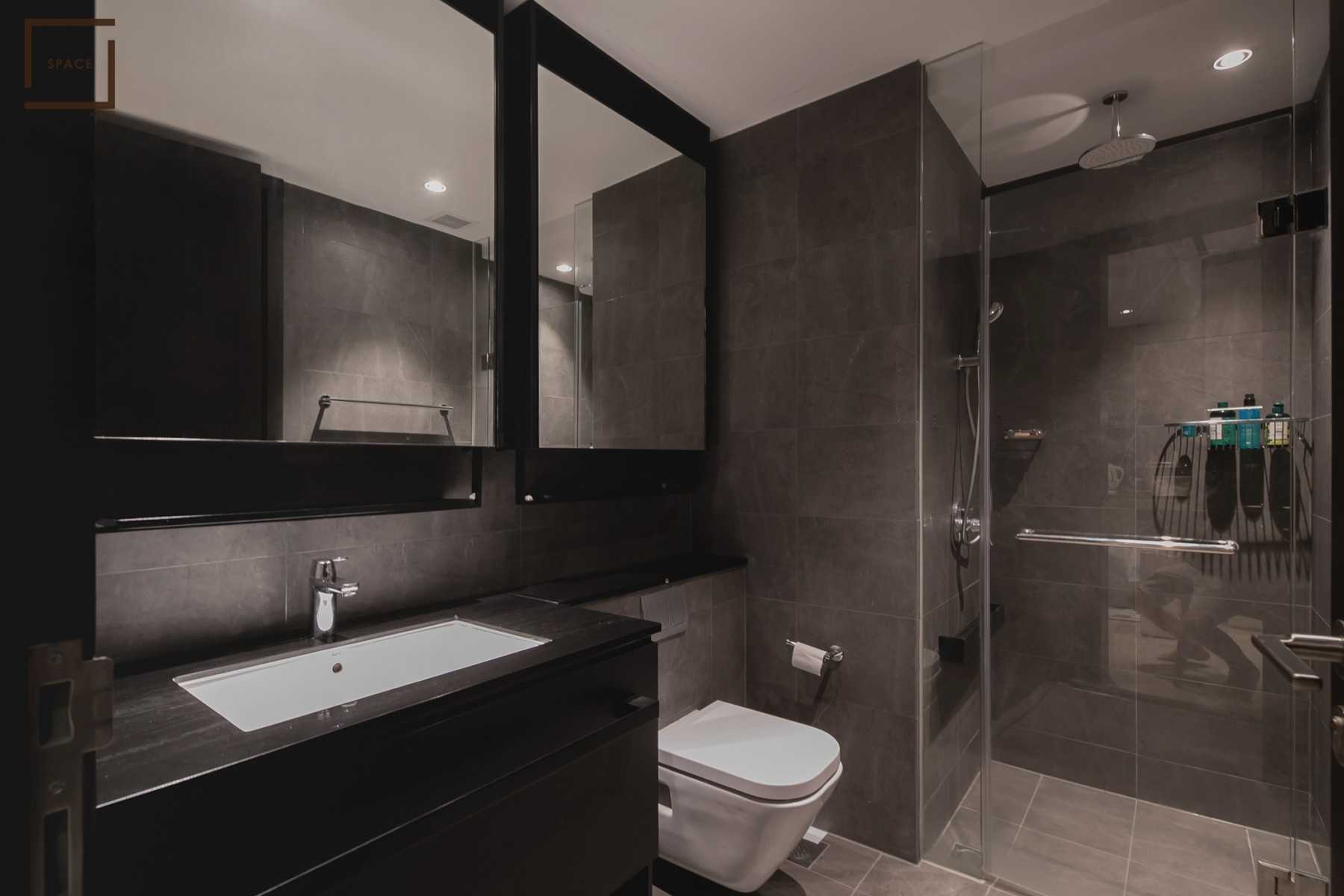 Minimalist Bathroom with Mirror and Shower Screen