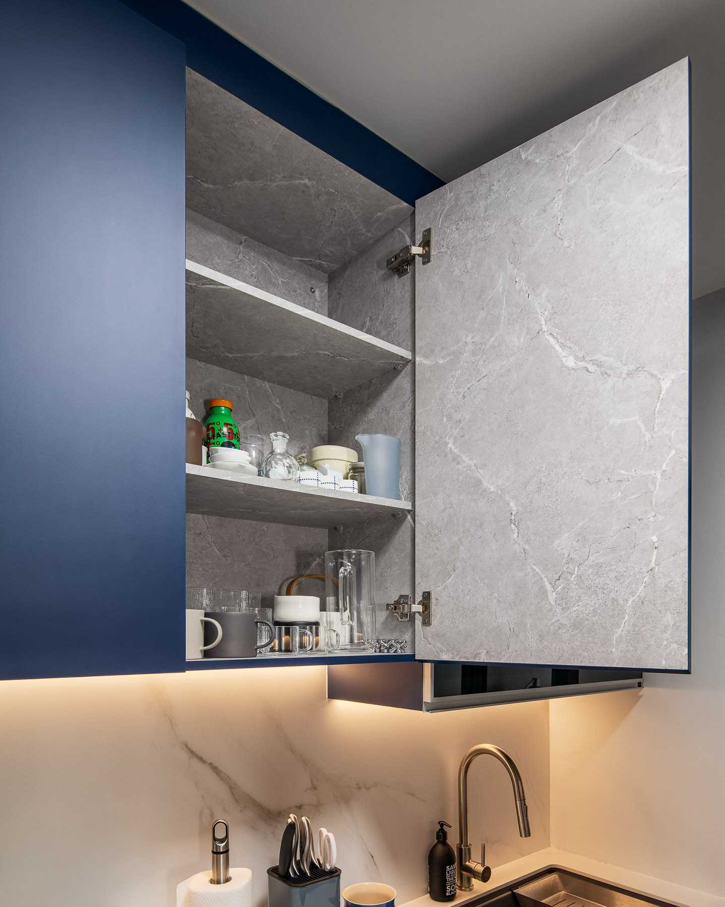 Scandinavian Kitchen with Kitchen Backsplash and Kitchen Cabinets