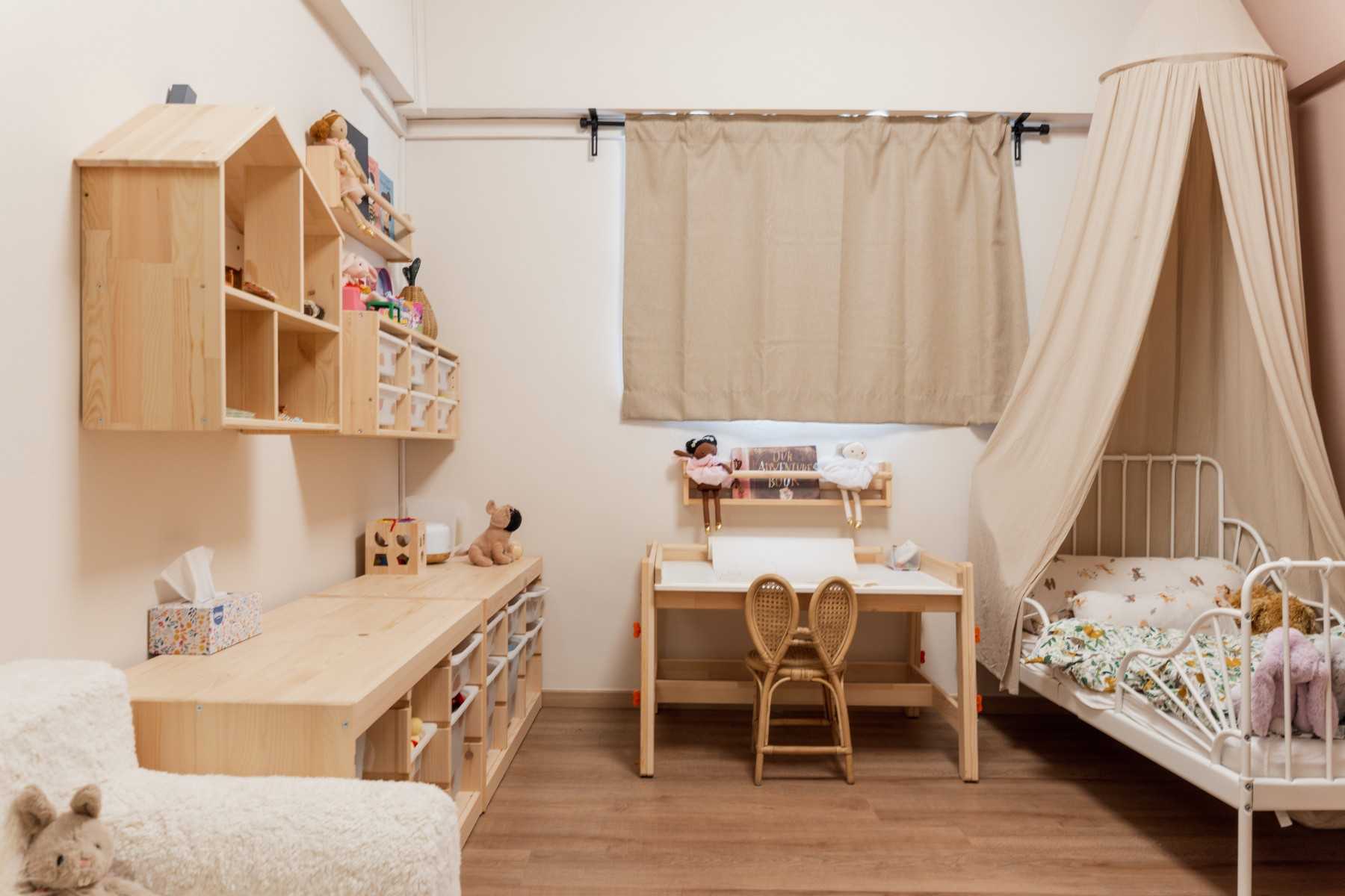 Contemporary Kids Room with Bookshelf and Toys