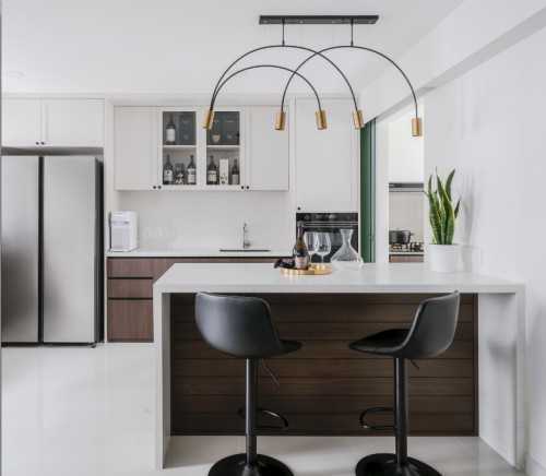 Contemporary Kitchen at 187 Bishan St 13