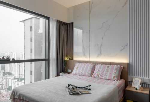 Modern Bedroom at Stirling Road