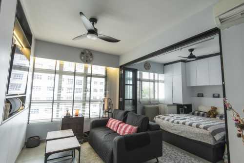 Modern Living Room at 693B Woodlands Ave 6
