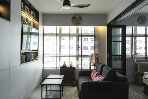Modern Living Room at 693B Woodlands Ave 6
