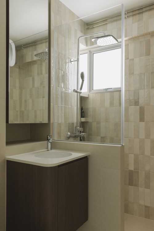 Modern Bathroom at 14 Marine Terrace